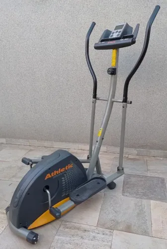 Elíptico Athletic Advanced 330E - Excelente Estado + NF e Manual
