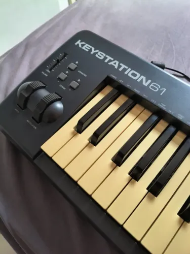Teclado MIDI M-Audio Keystation 61 - Completo + Testado