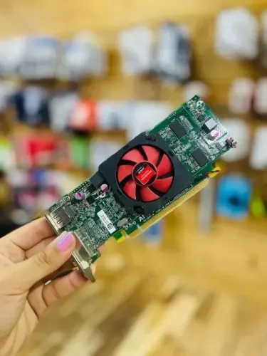 Placa de Vídeo AMD Radeon HD 7470 1GB DDR3 VGA DisplayPort PCI Express