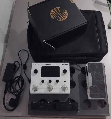 Ampero II Stomp + Pedal Expressão + Chocolate MIDI + Bag + Pedalboard