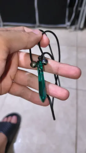 Cordão Tsunade | Cordão do Naruto | Cordão de Surf | Cordão com pedra verde cristal