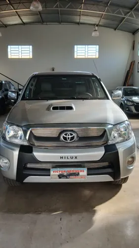 Toyota Hilux CD SRV D4-d 4X4 3.0 TDI Diesel AUT 2010