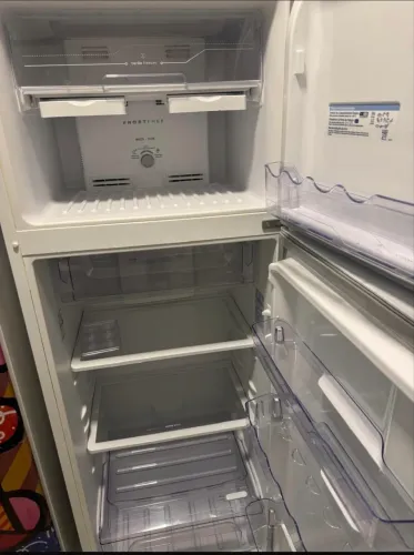 Geladeira Eletrolux 310 l