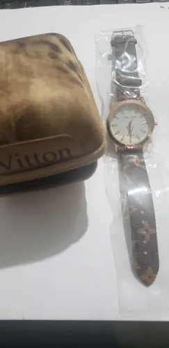 Religio Louis Vuitton com caixa