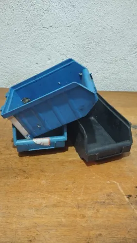 Caixa plástica