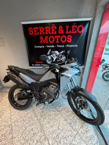 SERRÊ E LÉO MOTOS SAHARA STD 27 PRONTA ENTREGA.