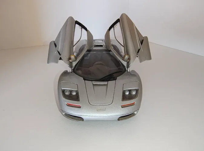 McLaren F1 GT