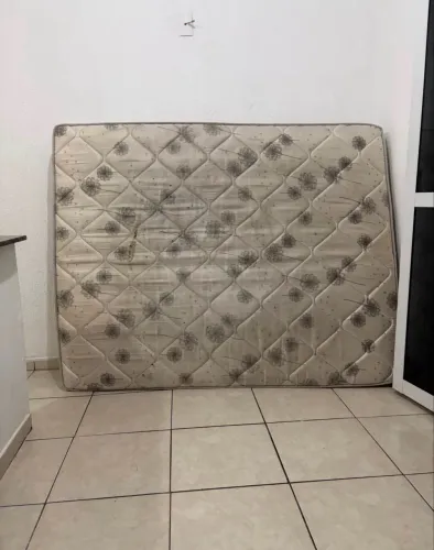 COLCHÃO DE CASAL
