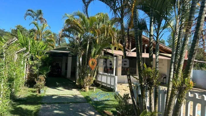 Chácara com 3 dormitórios à venda, 2000 m² por R$ 550.000,00 - Vila Velha - Caçapava/SP