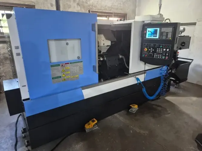 Torno CNC Neway Modelo NL253P ano 2024