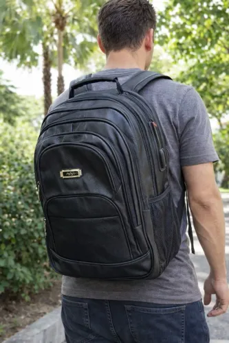 Mochila de Couro Sintético Notebook