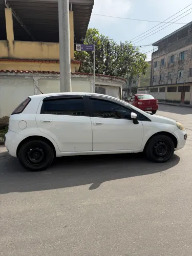 Fiat Punto Essence 1.6 Flex 16V 5P 2014