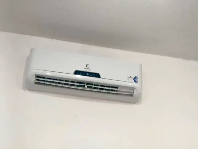 Ar condicionado - Eletrolux 12000 Btus