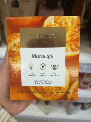Sabonete Eudora em barra Maracujá ou frutas vermelhas 