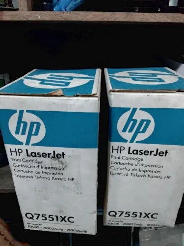 2 x Toners Original HP Q7551xc vencido P3005 M3027mfp M3035mfp