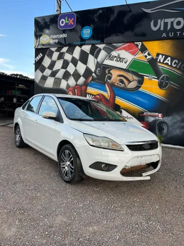 Sucata Ford Focus 2012 2.0 Duratec somente para retirada de peças 