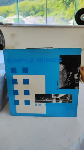 Simple Minds - Sister Feelings Call vinil LP importado <br>Importado de época<br>140 R$
