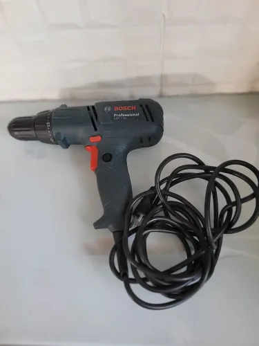 Furadeira e parafusadeira 