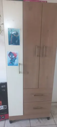 Vendo esse guarda roupa novo