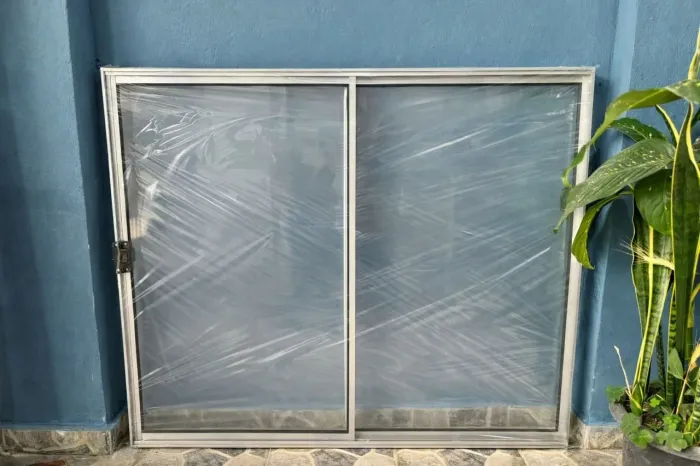 ? **JANELA DE COZINHA VITRO 2 FOLHAS BRILHANTE*