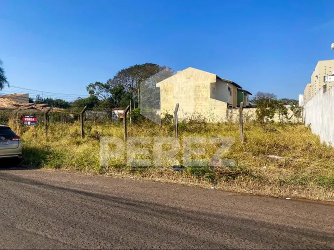 Terreno no bairro Jardim São Lourenço