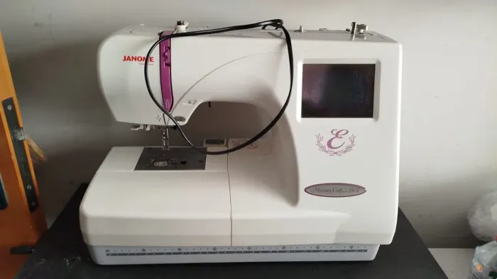 Máquina de bordar