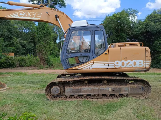 Escavadeira case 9020 14 toneladas