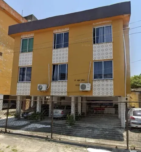 Apartamento de 02 quartos no bairro Rodolfo Teófilo.