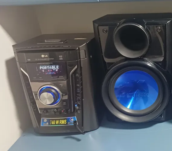 Mini System LG X-Metal MCT705 - 740W RMS + Controle Remoto<br>