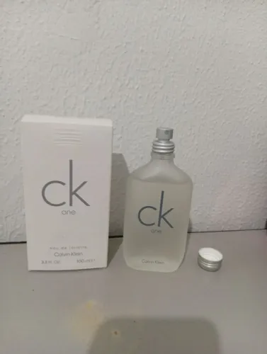 Perfume CK one 100 ml novo