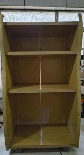 Mesinha pequena multifuncional