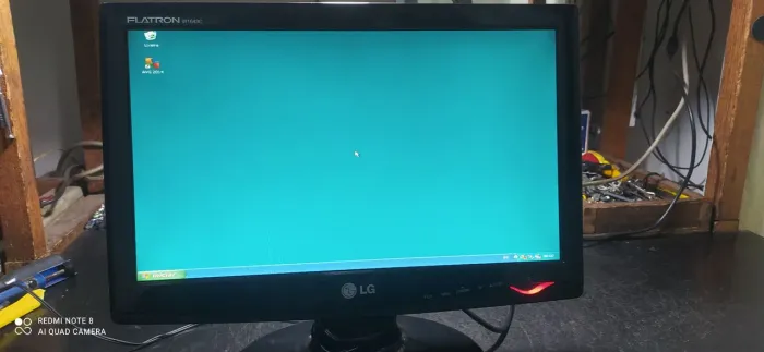 Monitor LCD 16" LG