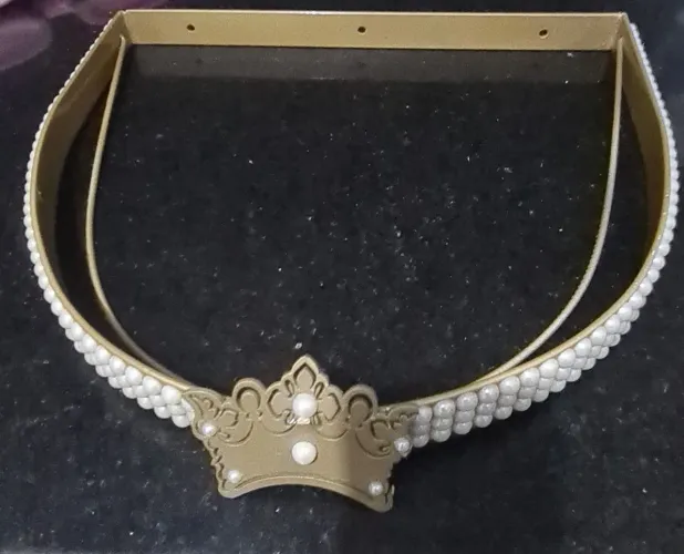 Dossel de berço, em ferro, tema princesa, novo
