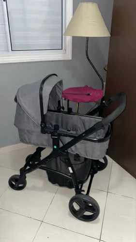 Carrinho de bebê Moisés Voyage