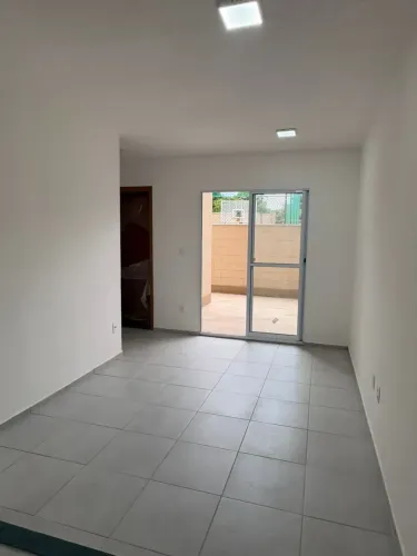 Imóvel para aluguel e venda com 45 metros quadrados com 2 quartos em Jardim Imperial - Cui