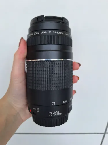 Lente canon 75-300mm em excelente estado.