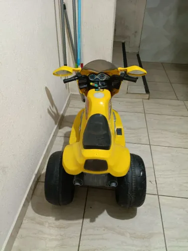 Moto elétrica infantil, Magic toys, bateria nova,