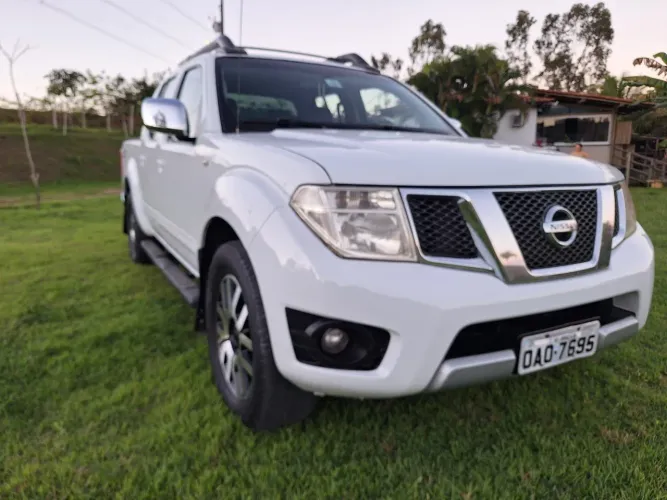 Nissan Frontier SL CD 4X4 2.5tb Diesel AUT 2014