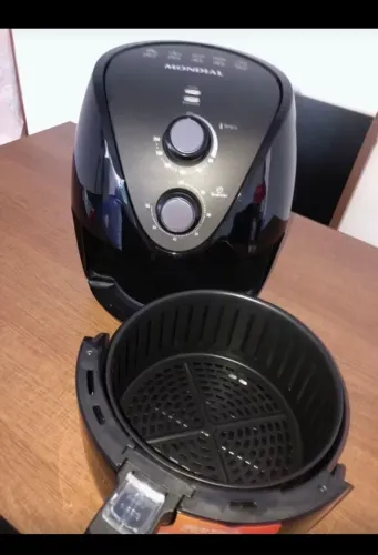 VENDE-SE AIR FRY ER