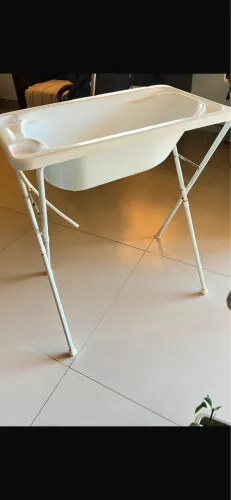 Vendo Banheira de bebê marca Galzerano em perfeito estado