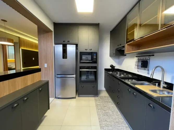 Apartamento 2 quartos suíte mobiliado no Santa Mônica