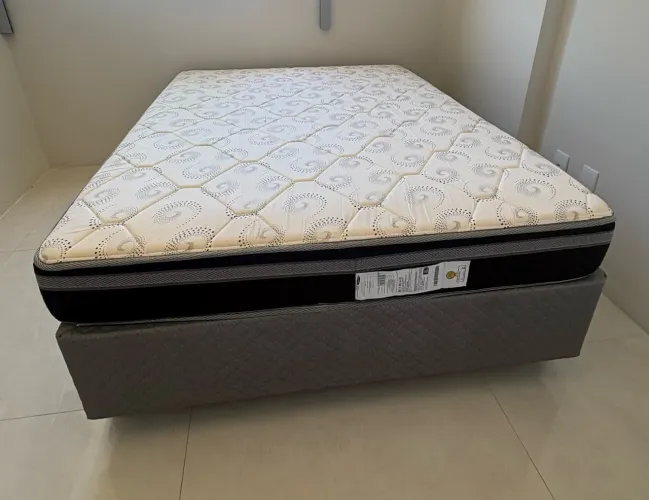 Cama box