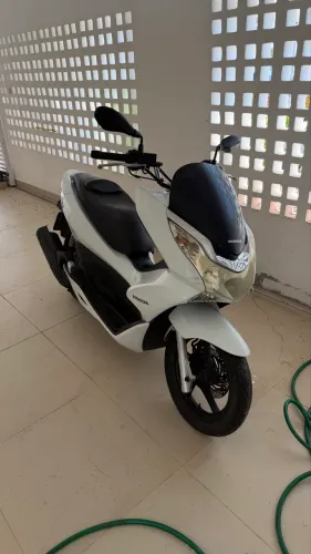 Pcx branca 2015