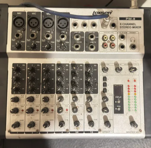 Mesa de som Lexsen 8 canais