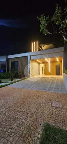Casa em condomínio - Venda - 3 Suítes - Vivendas da Mata