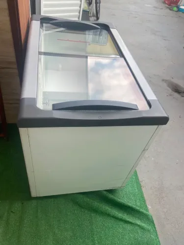 Freezer expositor Metalfrio