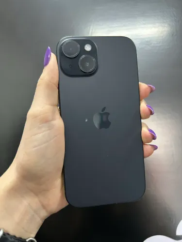iPhone 15 preto 128GB