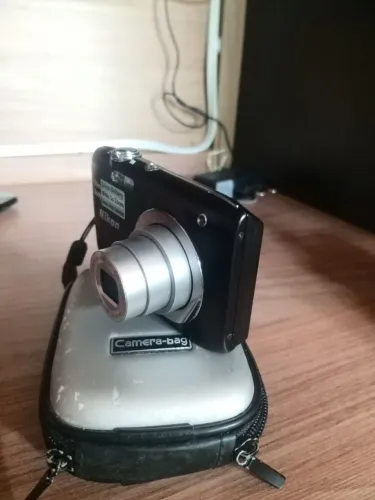 Câmera Nikon Coolpix S2700 em ótimo estado