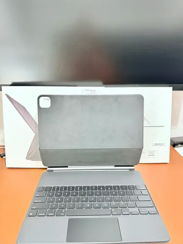 iPad Pro 12.9 Magic Keyboard black (M1)