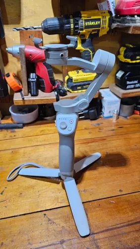 Gimbal DJI osmo mobile 4